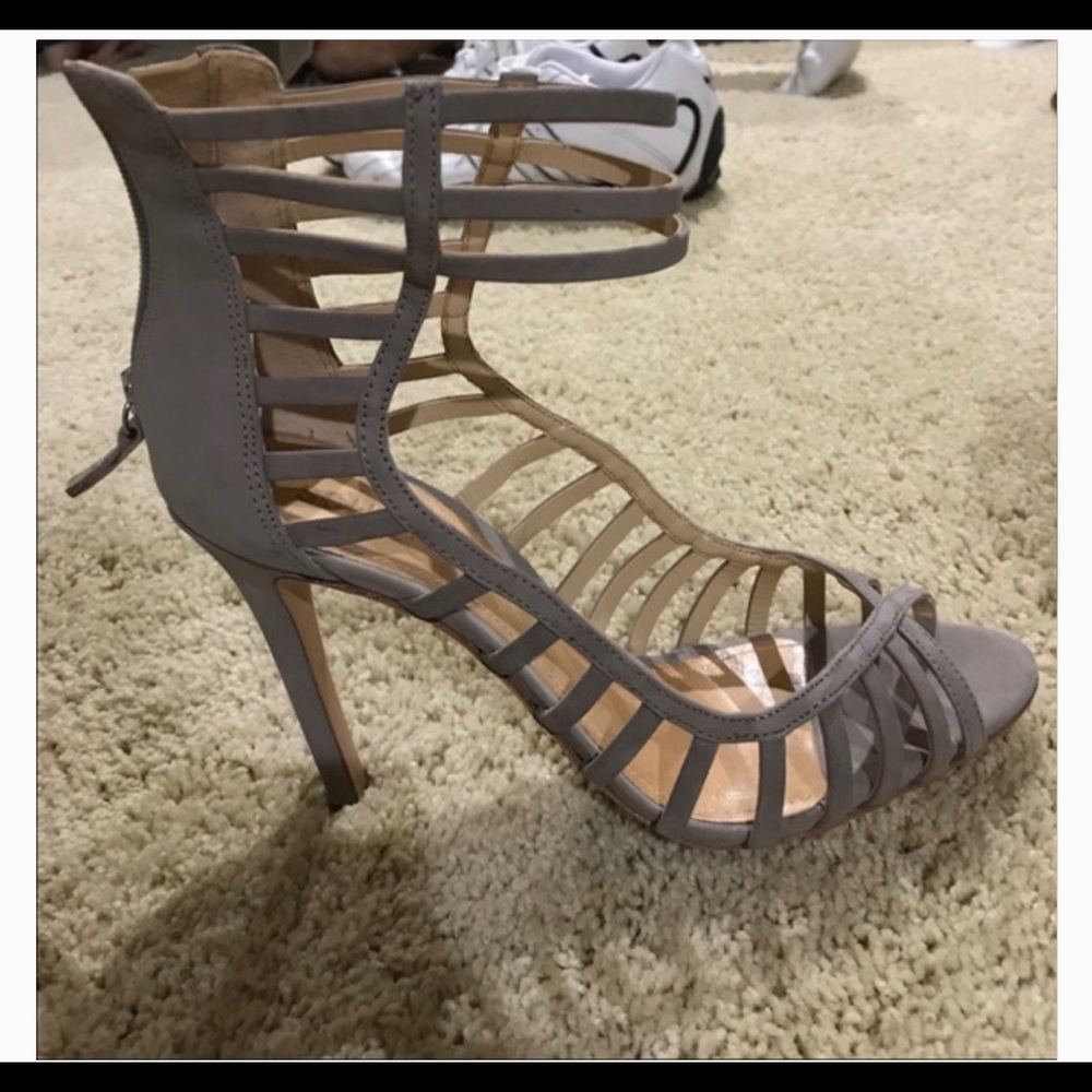 Schultz Heels - image 1